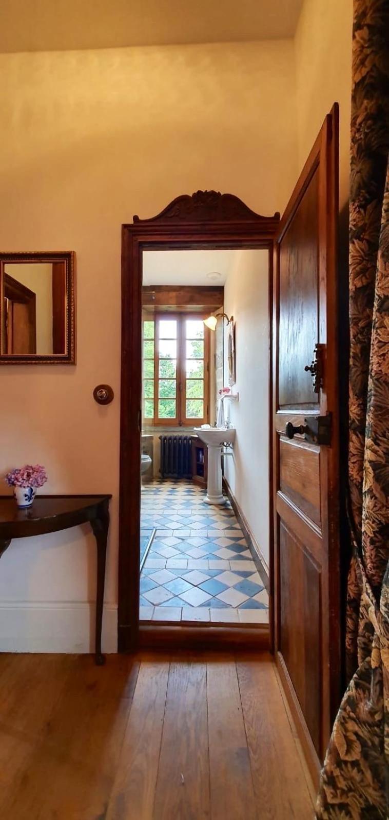 Chateau Isigny, Ideal Pour Les Familles Avec Enfants Et Les Animaux De Compagnie, Situe A Proximite Du Mont Saint-Michel Екстериор снимка